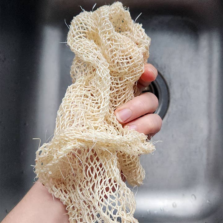 Thurlby Handmade Aromatic Homewares - Wholesale Bar Soap - Handmade Olive Oil & Beeswax Soap Balls in Agave Bag3