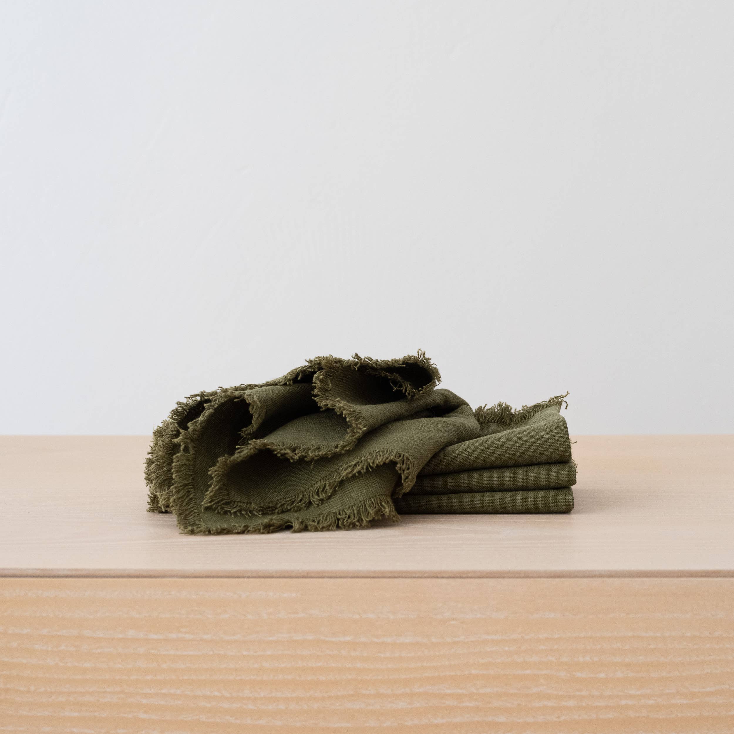 LinenMe - Wholesale Dinner & Cloth Napkin - Hand-Made Linen Napkin Terra Fringe Various 30 Colors9