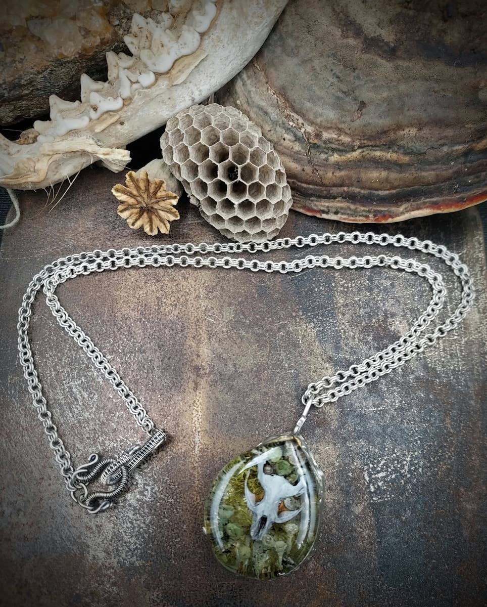 Baba Yaga - Wholesale Pendant/Charm Necklace - Crowned Guardian Necklace4