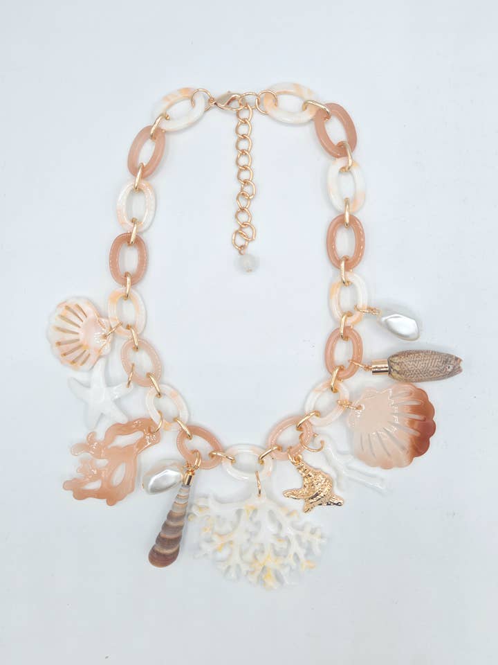 Short acrylic necklace NK20231109-2MN for wholesale by LORIANE CREATION