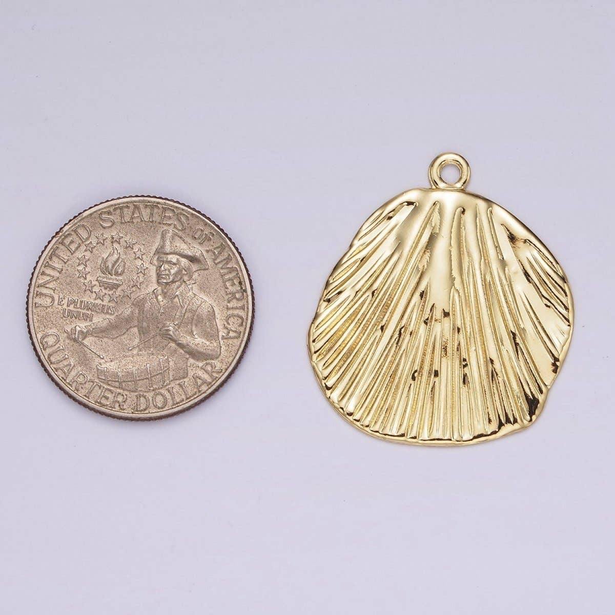 Aim Eternal - Wholesale Individual Charm/Pendant - 14K Gold Filled Sunburst Hammered Lined Round Charm | AG5462