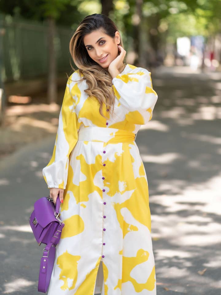 ESSIA gul klänning för wholesale av Maison Samar