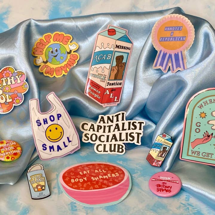 The Peach Fuzz - Wholesale Sticker - Go Low, Get High Sticker