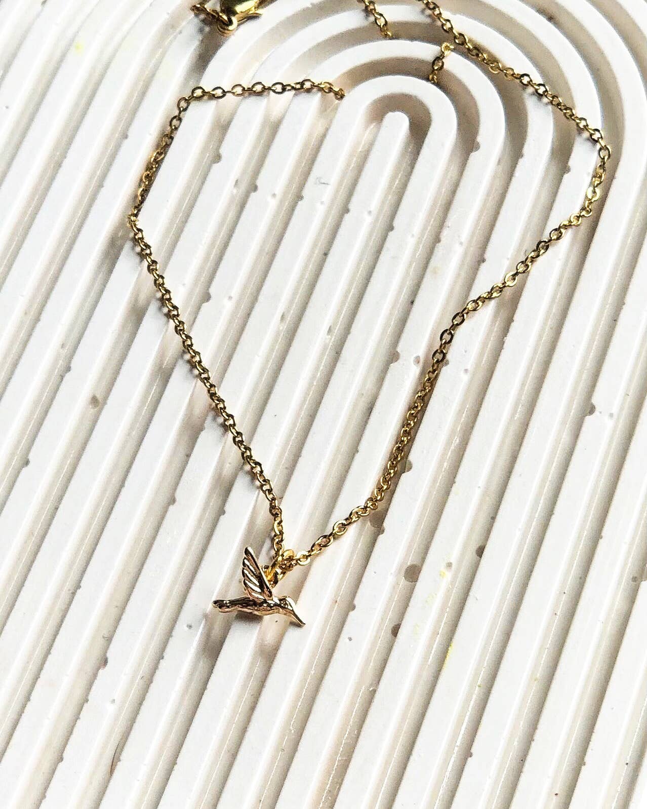 Natalie Clare Collections - Wholesale Pendant/Charm Necklace - Hummingbird Necklace1