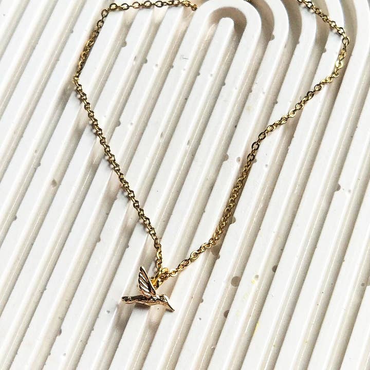 Natalie Clare Collections - Wholesale Pendant/Charm Necklace - Hummingbird Necklace1