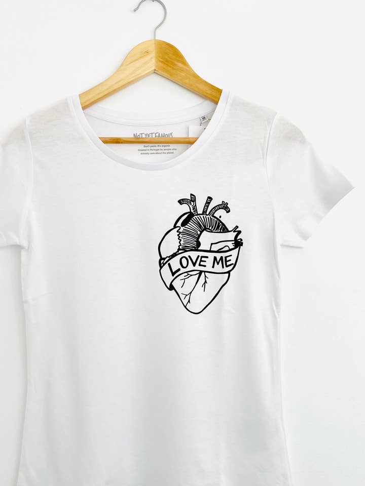 Camiseta Heart Woman para venta al por mayor de Not Yet Famous...