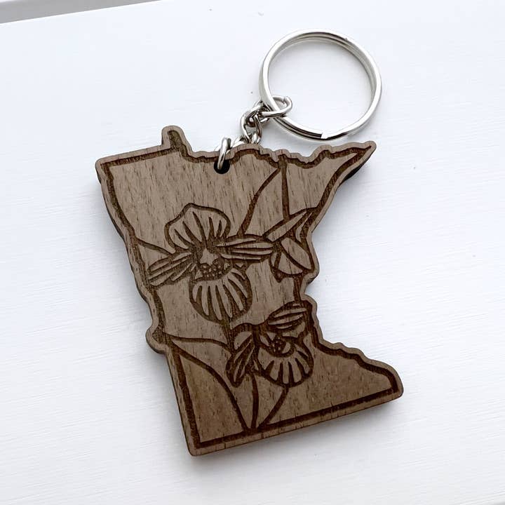 Portachiavi in legno con fiore di stato Lady Slipper del Minnesota per la vendita all'ingrosso da parte di RusticStrokes