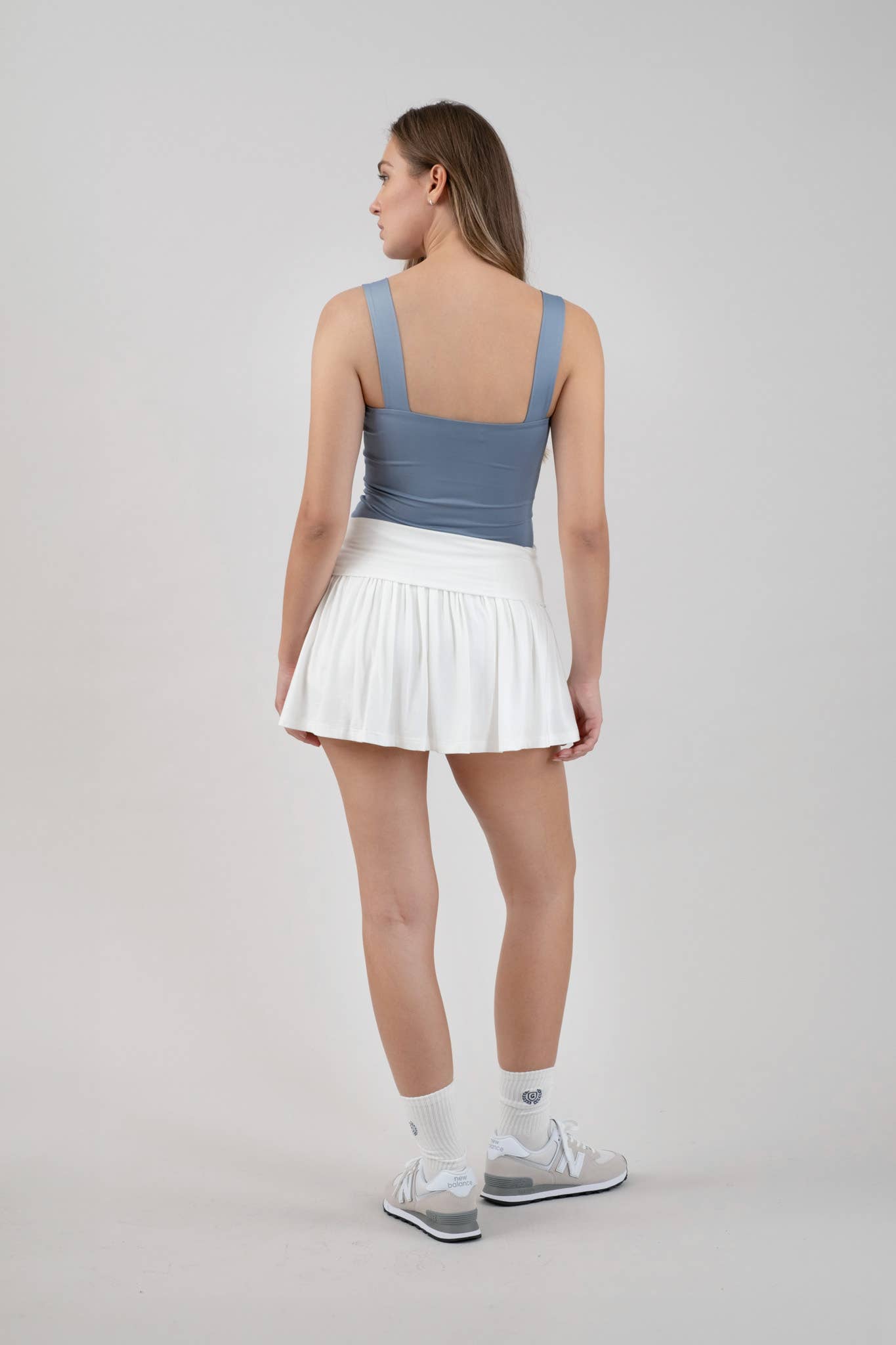 The Workshop Studio - Wholesale Knit Top - Women's - REVERSIBLE SQUARE NECK SEAMLESS CAMI23