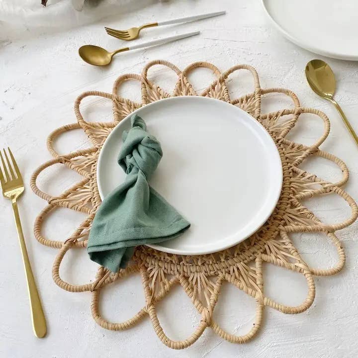 Bali Harvest - Wholesale Placemat - Rattan Placemat (Sunflower) - Woven Wicker Straw Charger3