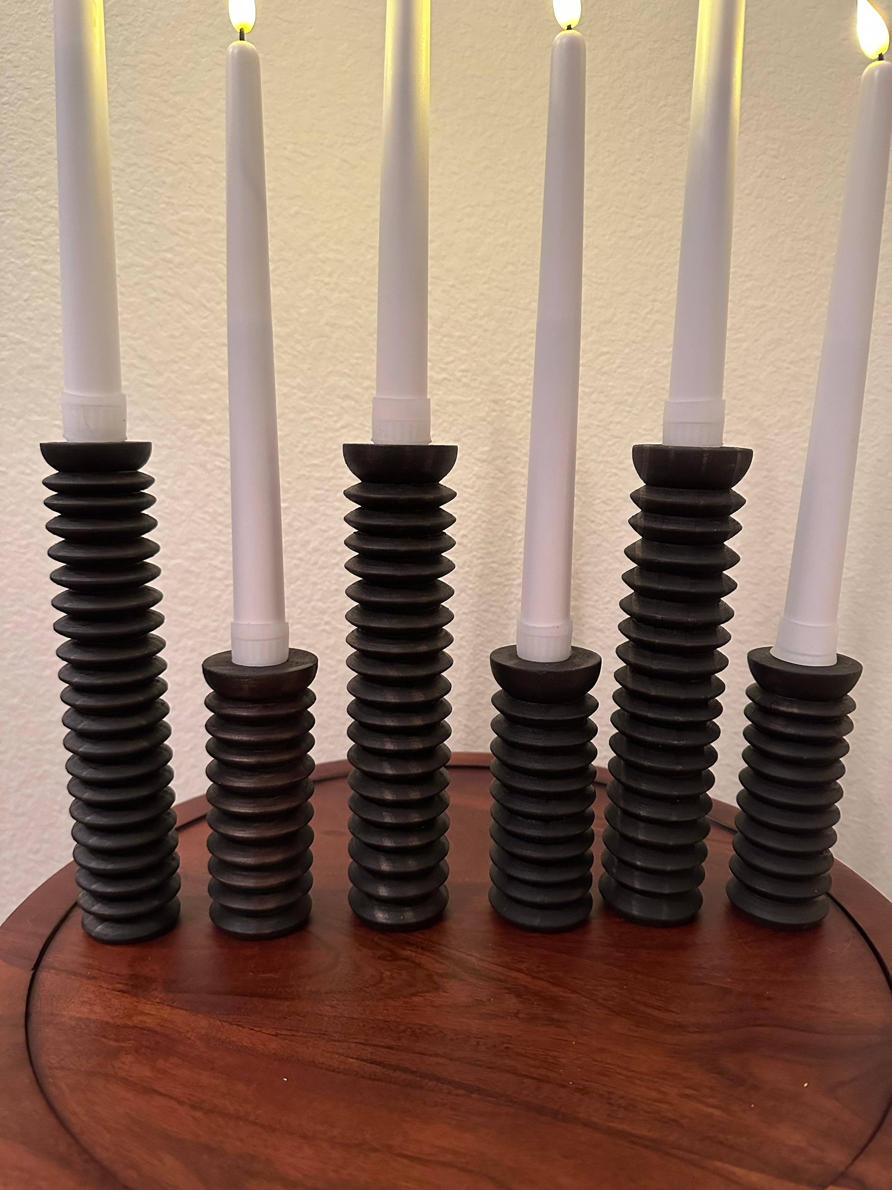 The African Home Goods - Vente Bougeoirs - Bougeoir en pin en spirale | Supports à bougie en bois6