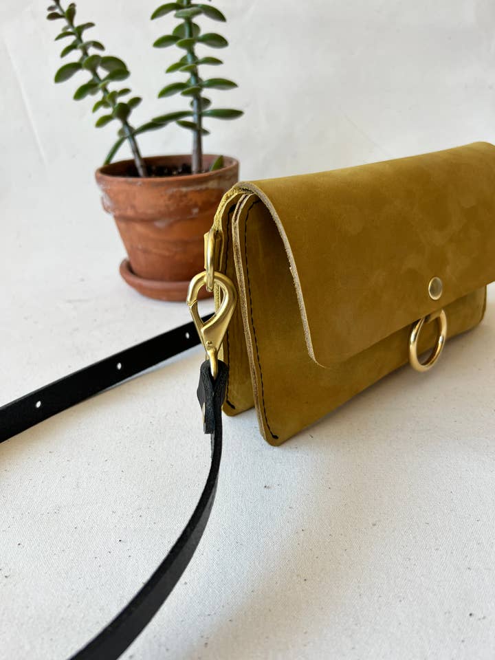Calandra Fanny/Crossbody for wholesale by J Paige & Co.