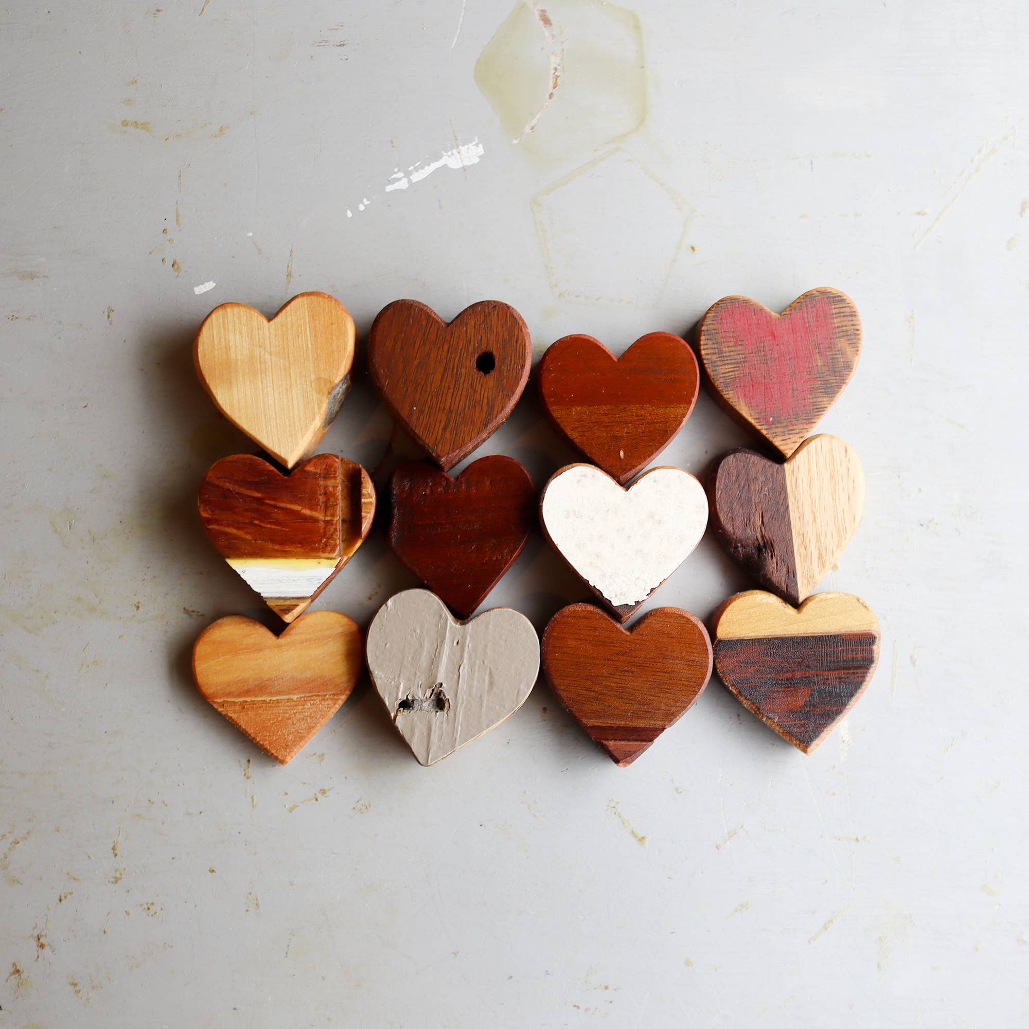Dennehey Design - Wholesale Decorative Tabletop Object - Imperfect Hearts Decorative Tabletop Object, Reclaimed Wood10