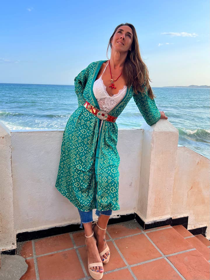 Kinomy – Engroshandel Kimono - Dame – Vendbare kimonos til kvinder, 10 lange og 10 korte - pakke med 206