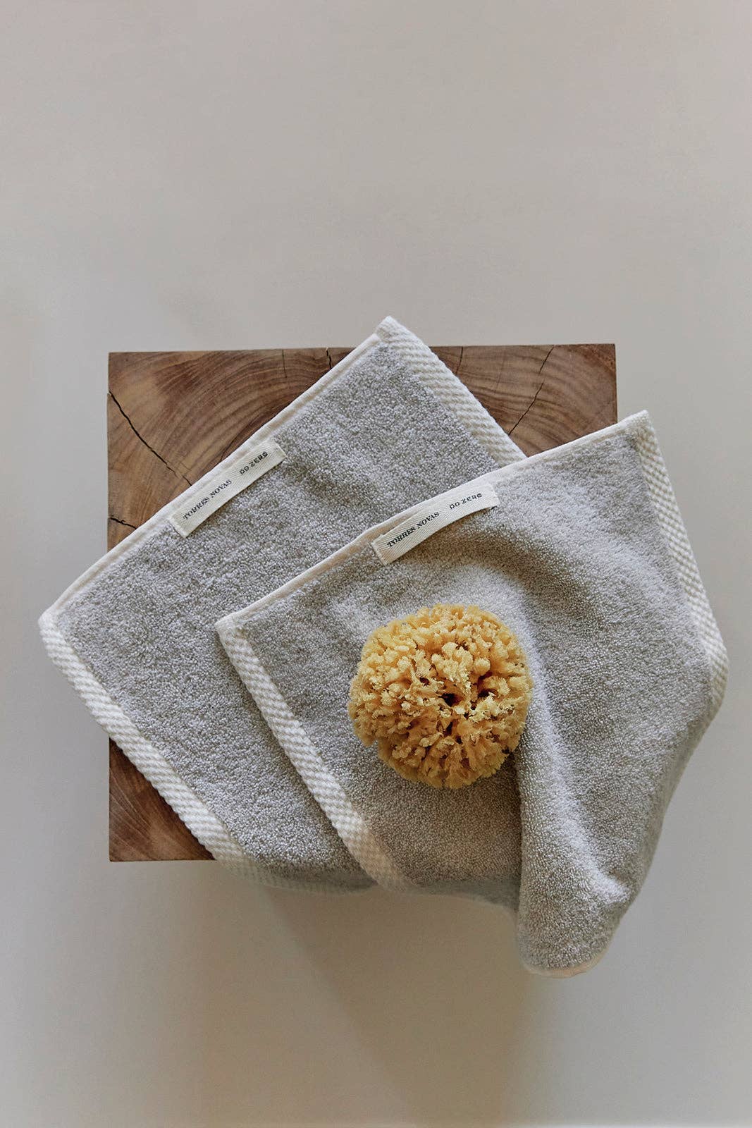 Torres Novas - Wholesale Bath Towel - Toalhas de Banho de Algodão Reciclado e Orgânico Cinza5