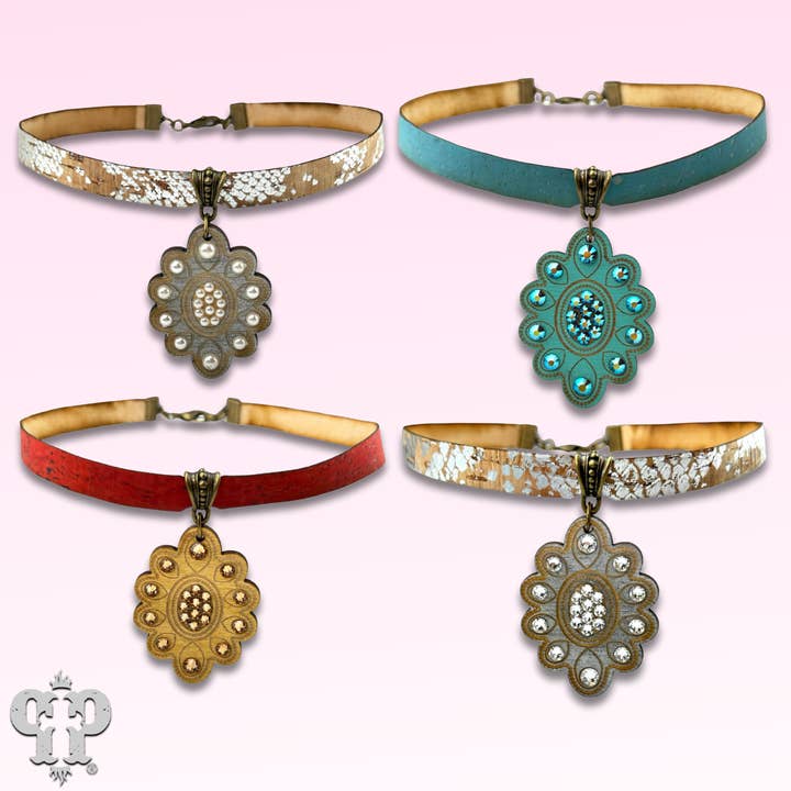 Choker with scalloped wood Austrian crystal pendant for wholesale by Pink Panache Brands
