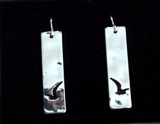 0011 PREMIERE - Vente Boucles d'oreilles pendantes - Boucles d'oreilles longues rectangulaires en métal avec mouette 0011 PREMIERE2