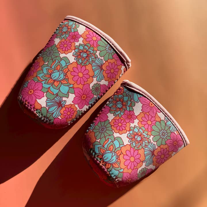 Seven hearts shop - Wholesale Drink Huggers & Koozies - Flower coffee sleeve, iced coffee Koozie