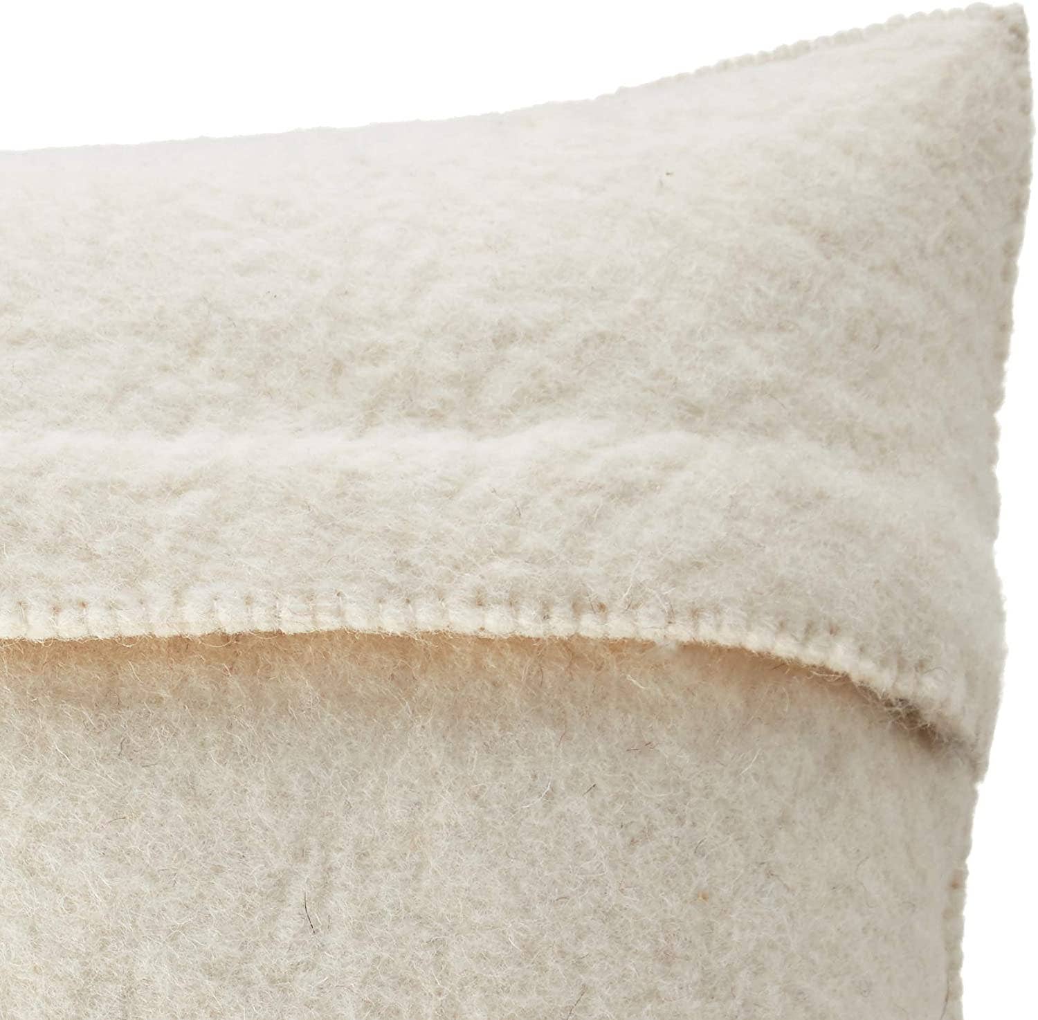 Arcadia Home - Vente Coussin décoratif - Coussin Couronne de Poinsettia Fait Main – Crème 20", Noël Tous les Jours2