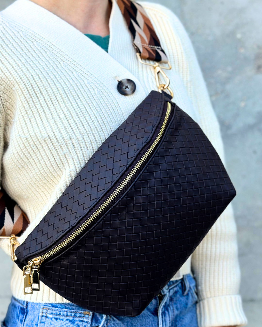 modern and chic - Wholesale Belt Bag - Women's - Rory Crisscross Oversized Belt Bag2