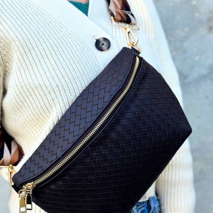 modern and chic - Wholesale Belt Bag - Women's - Rory Crisscross Oversized Belt Bag2