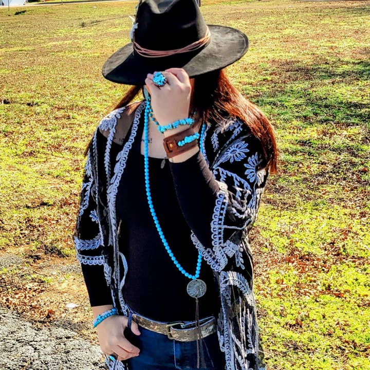 The Jewelry Junkie - Wholesale Beaded Bracelet - Chunky Blue Turquoise Nugget Bracelet 801e3