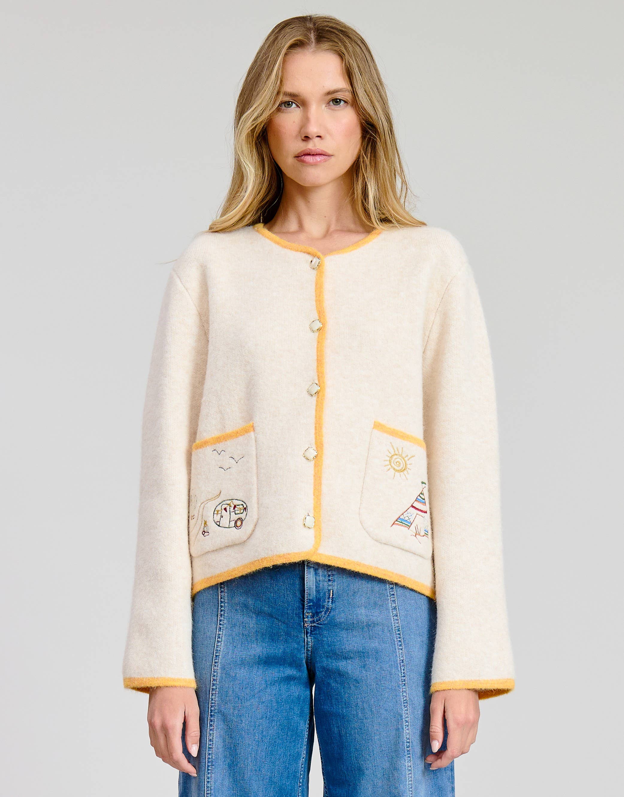 FLAT WHITE – wholesale Kofta - Dam – Wanderlust Koftkofta med Broderidetalj