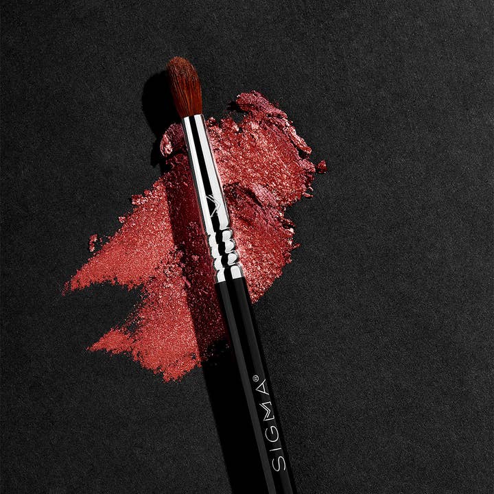 Sigma Beauty - Wholesale Eye Makeup Brush - E42 PRECISION FIRM BLENDERâ„¢ BRUSH
