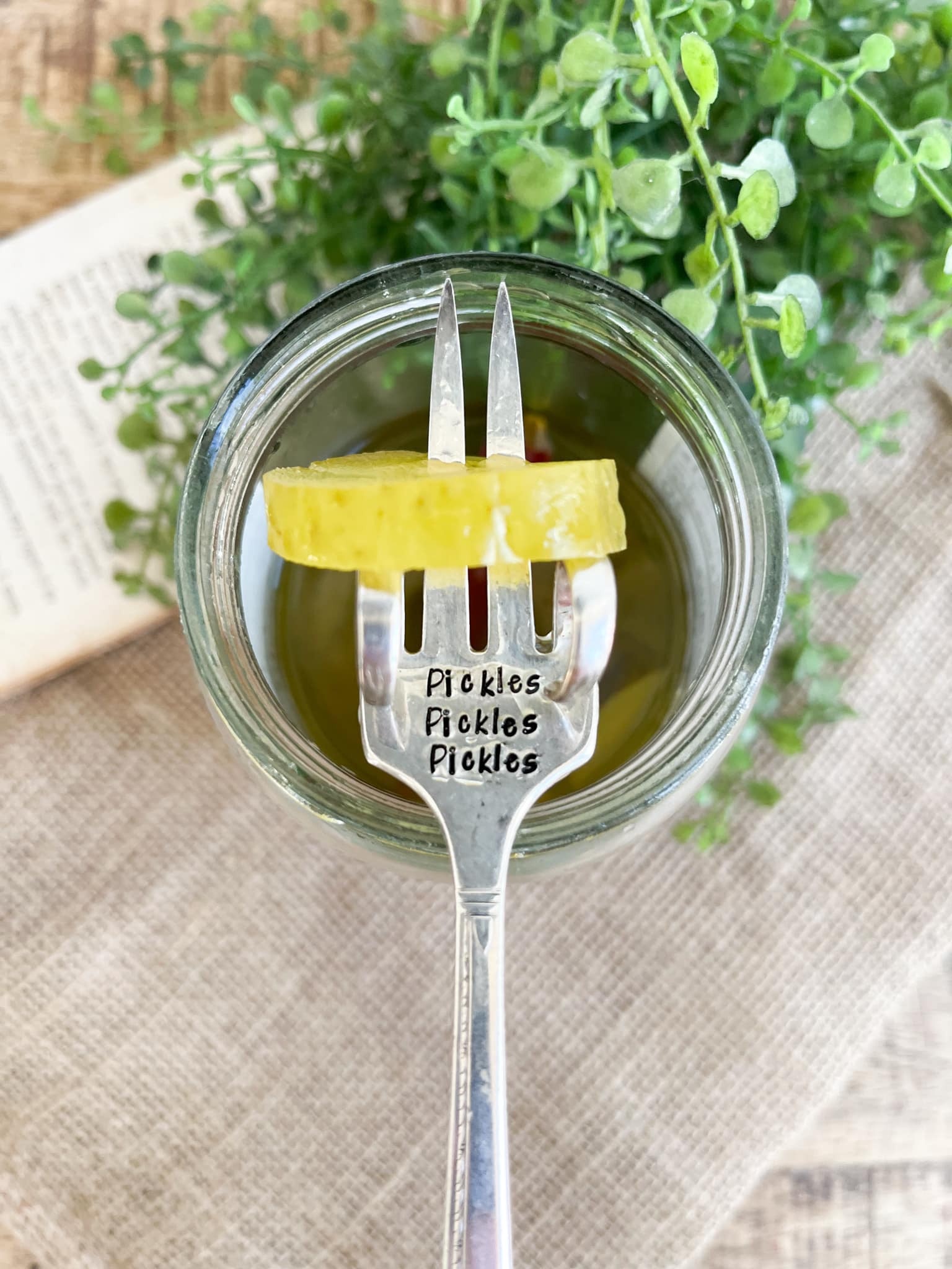 The Sassy Barn - Vente Légumes marinés - Fourchette vintage estampée Pickle Pick2