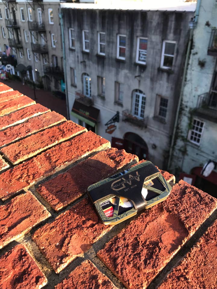 Portefeuille The Caliber pour la vente par Grounded Works