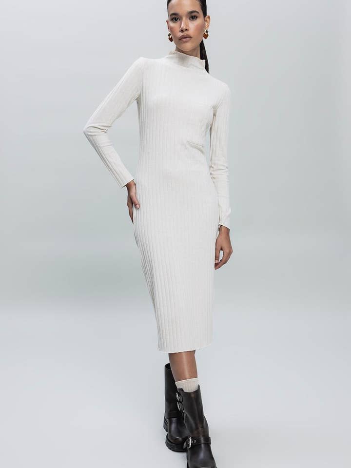 19313 - Beige Midi Dress Featuring Functional Pockets for wholesale by BSL