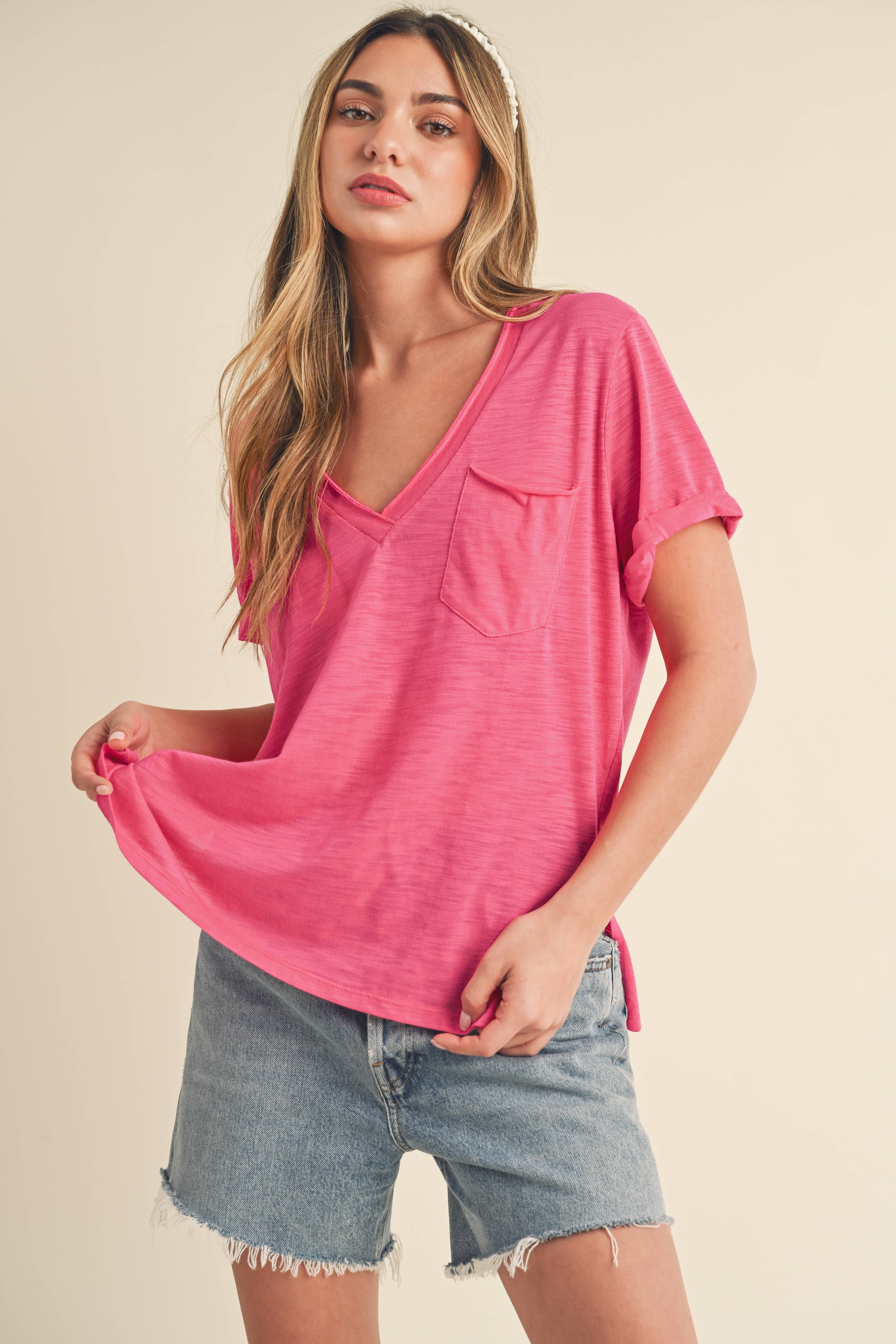 AEMI + CO - Wholesale T-Shirt - Women's - 8286DK Zoie V-Neck Short Sleeve Top 534