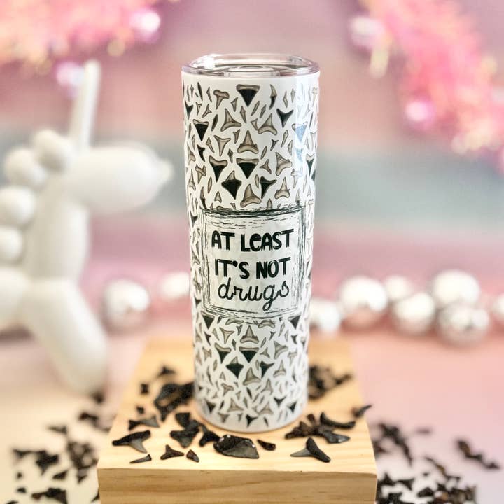 Dents de Requin-Au Moins Ce Ne Sont Pas des Drogues Gobelet Isotherme 20oz pour la vente par HandCrofted