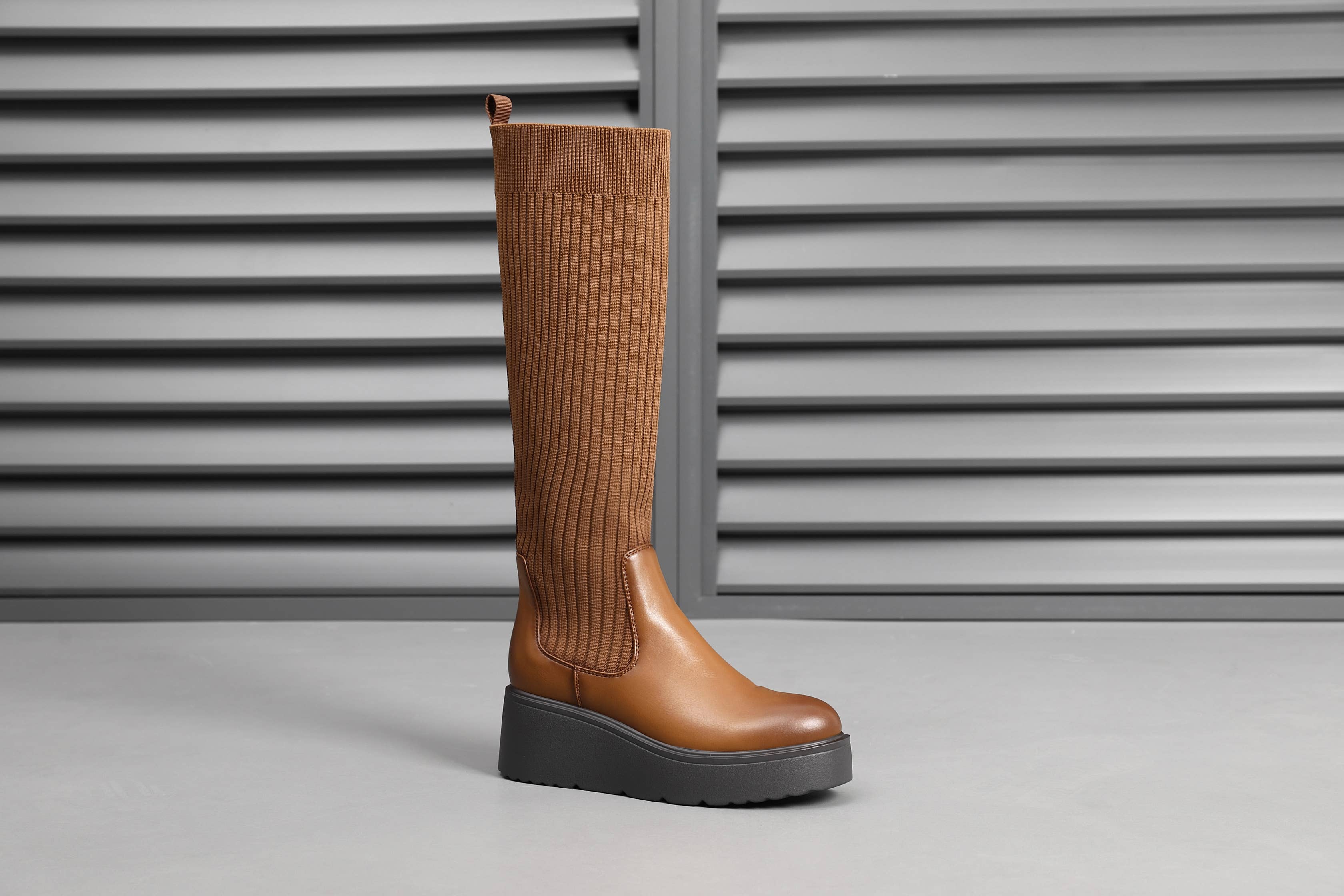 Top Staka – wholesale Boots – Women’s – A2375 Women high knee knitted boots14