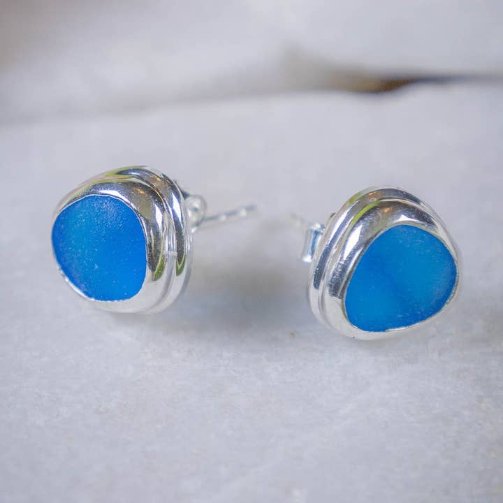 Strandglas-Ohrstecker aus Sterlingsilber für den Großhandel von Designs By Evon