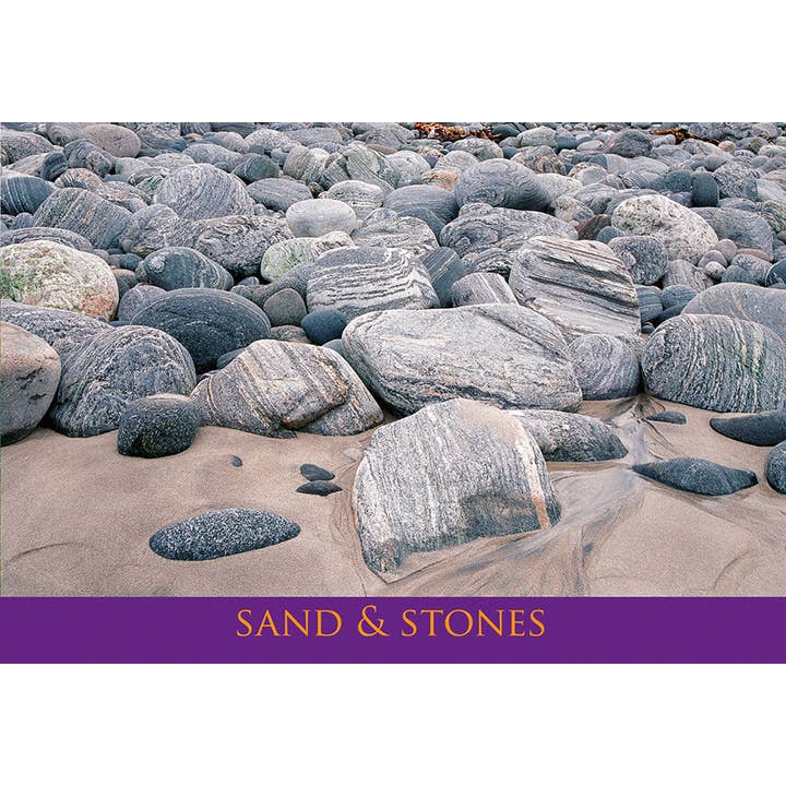 Medium Postkort Sand & Stones for engroshandel hos Island Blue Publishing