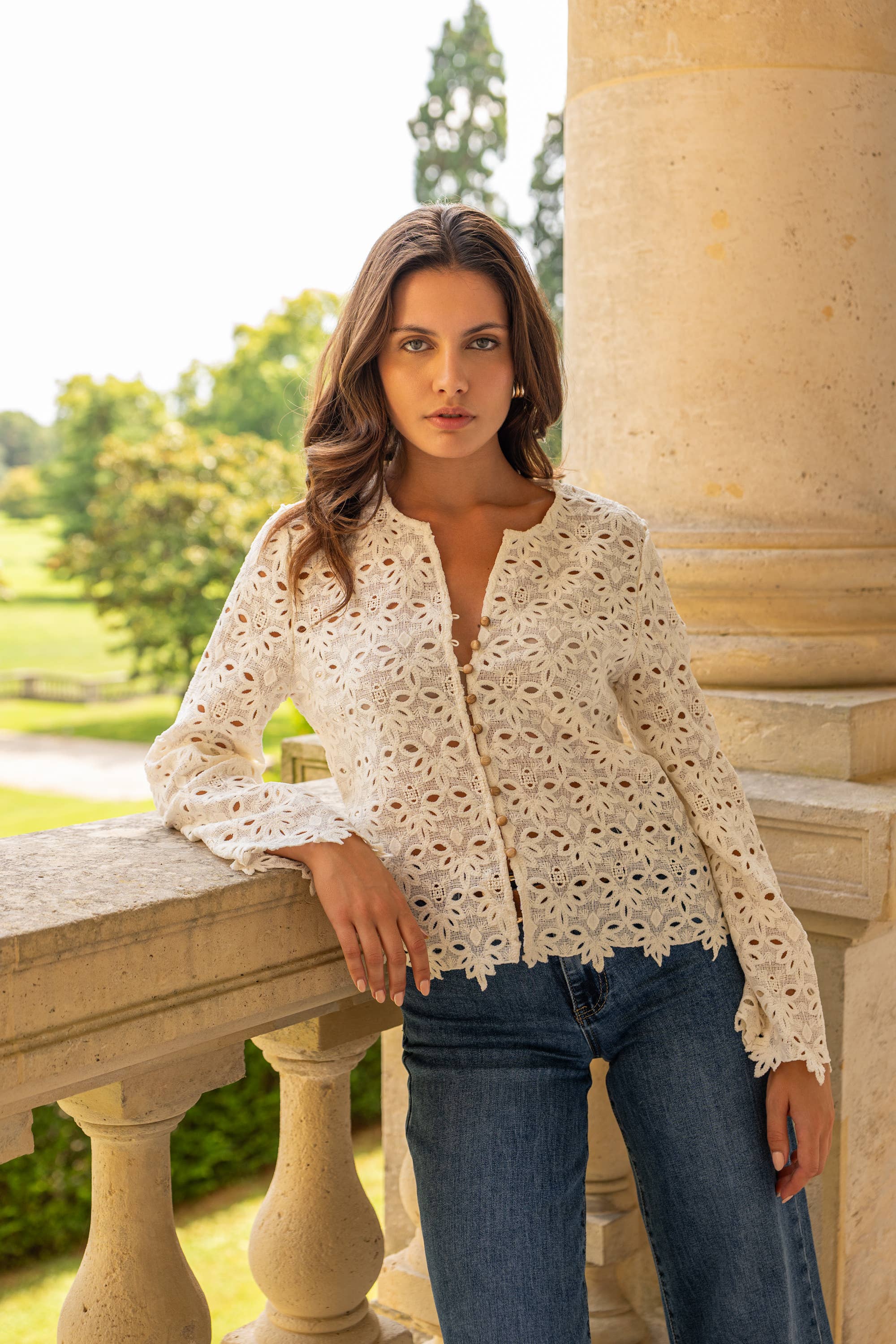 CHOKLATE PARIS - Wholesale Jacket - Women's - Claire blouse in English embroidery - 810612