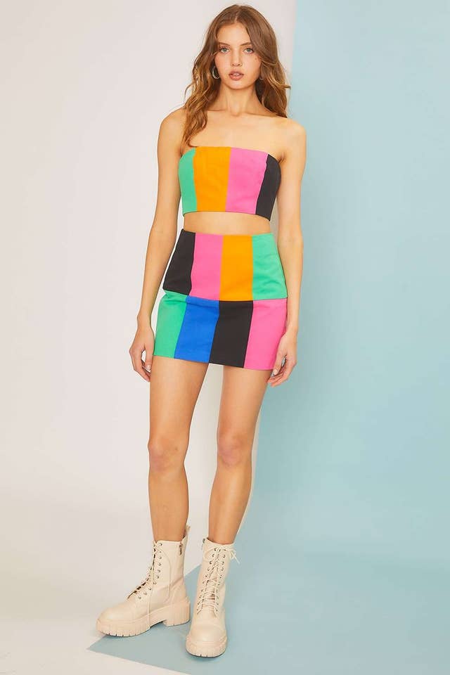 MULTI Minifalda vaquera con cierre en la espalda y bloques de color de venta al por mayor en Faire7