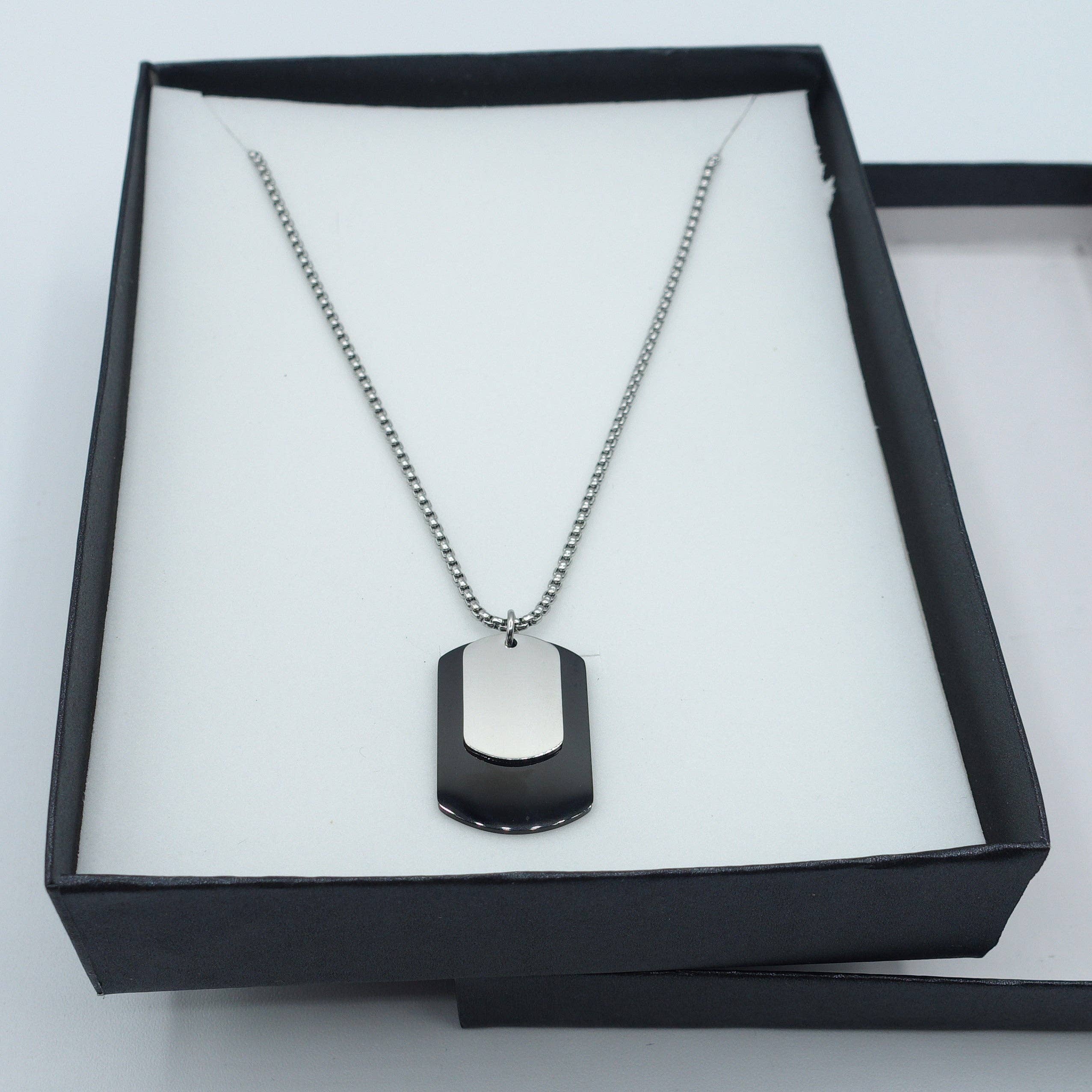 Collana pendente TARGHETTA MILITARE uomo ACCIAIO for wholesale on Faire3