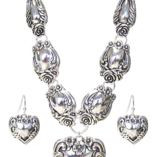 Jewelry Max - Wholesale Jewelry Set - ( #MIX02 ) SILVER UTENSIL NECKLACE SET0