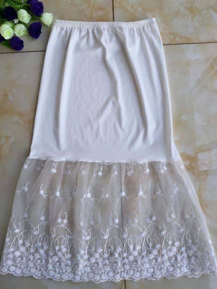 safistyle - Wholesale Skirt - Women's - Mesh Hem Lace Skirt