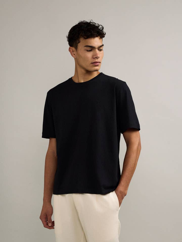 Bandsome - Wholesale T-shirt – men's - classic crew t-shirt black smiley0