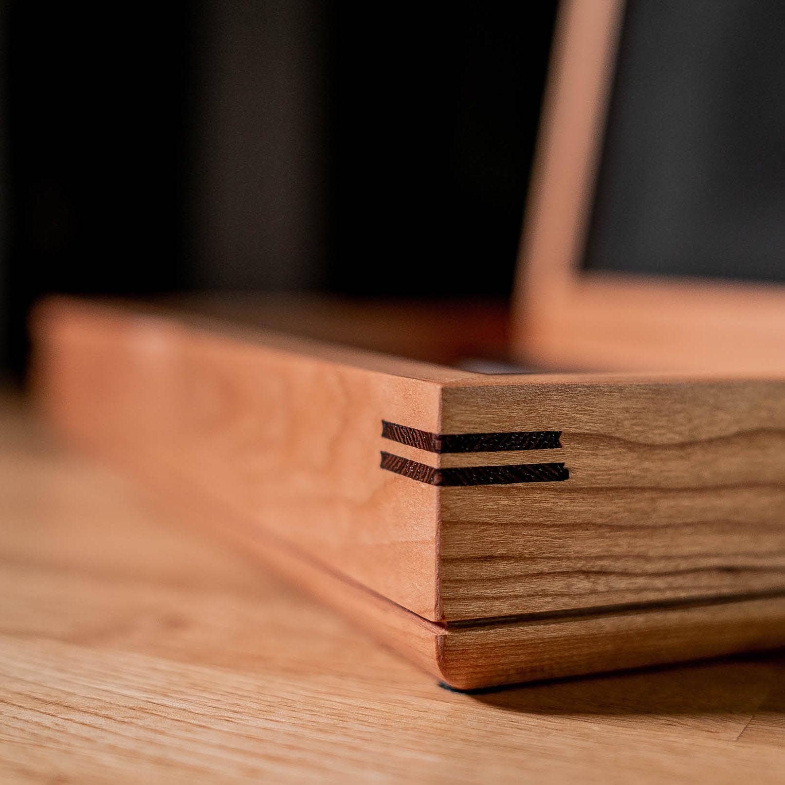 Mikutowski Woodworking - Vente Boîte/rangement à bijoux - Grand valet en bois5