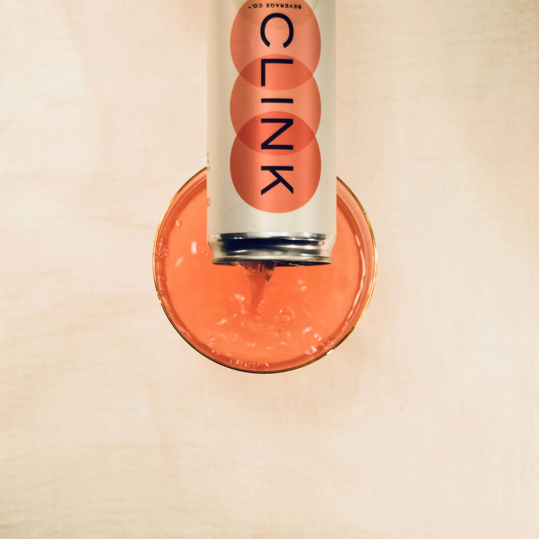 Clink Beverage Co. - Vente Apéritifs sans alcool/mocktails - Mocktail pétillant framboise limoncello brut sans alcool4