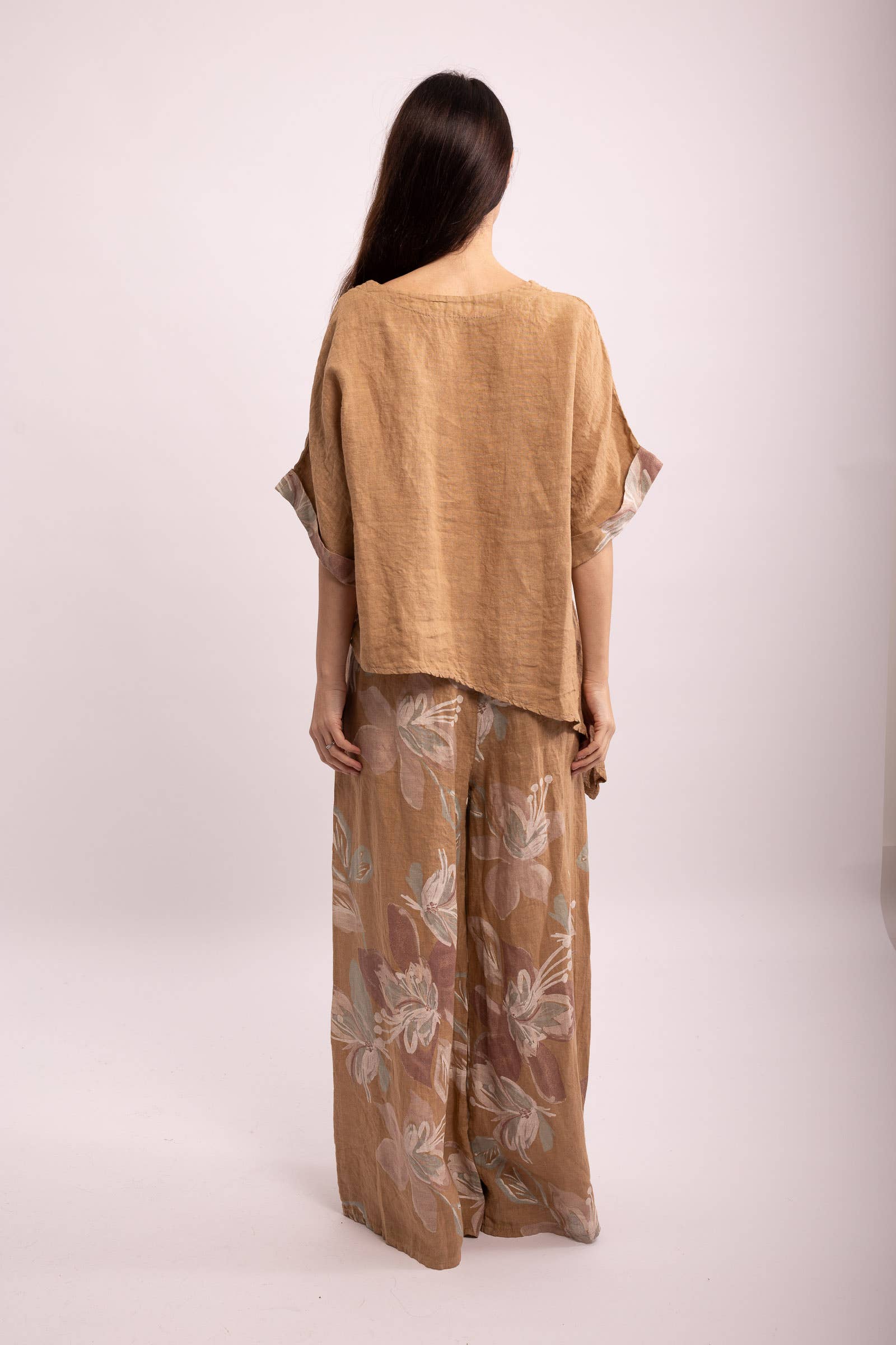 Shyloh - Wholesale Pants - Women's - Wide-leg pants with elastic waistband and floral print, 206599