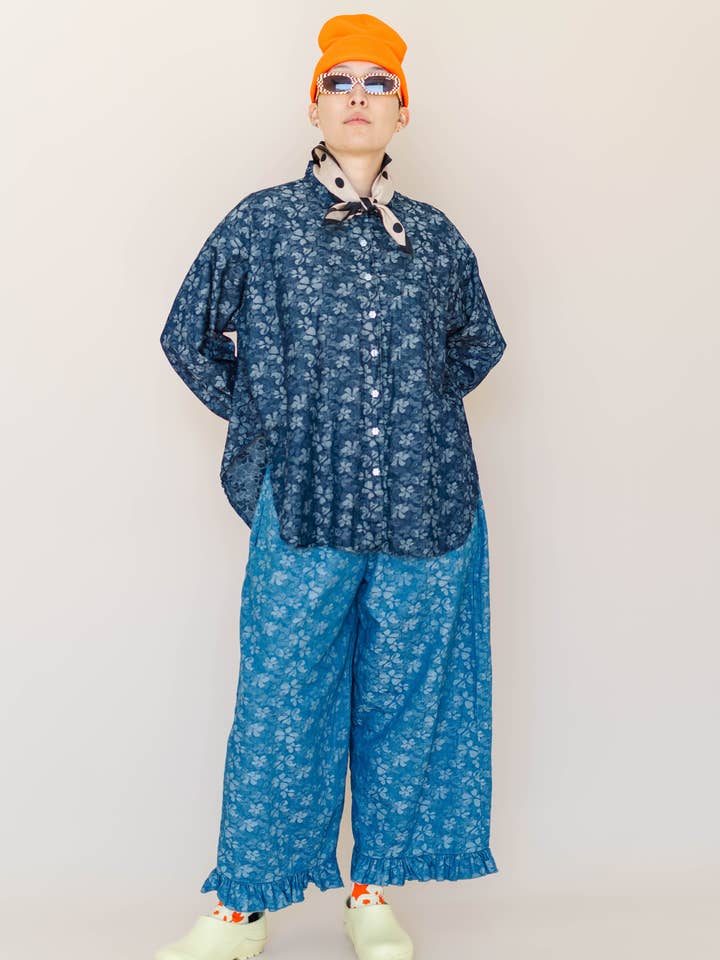 Nettle Studios - Wholesale Button Down Shirt - Unisex - Size Inclusive Plus Size Unisex Floral Chambray Button Up6