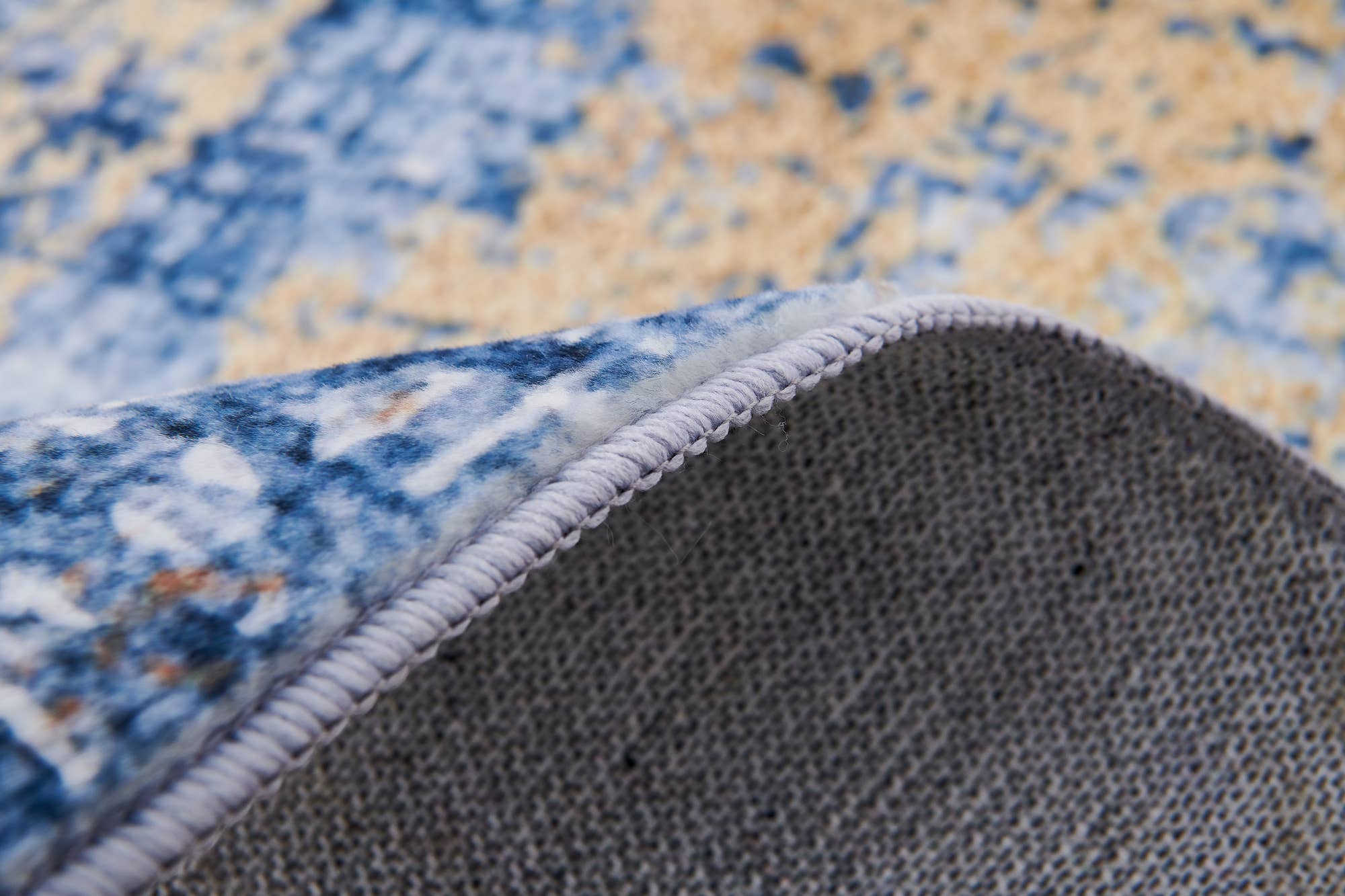 Amazing Rugs – Großhandel Teppichvorleger – Zara Abstract Design, maschinenwaschbarer Teppich in Blau und Gold6