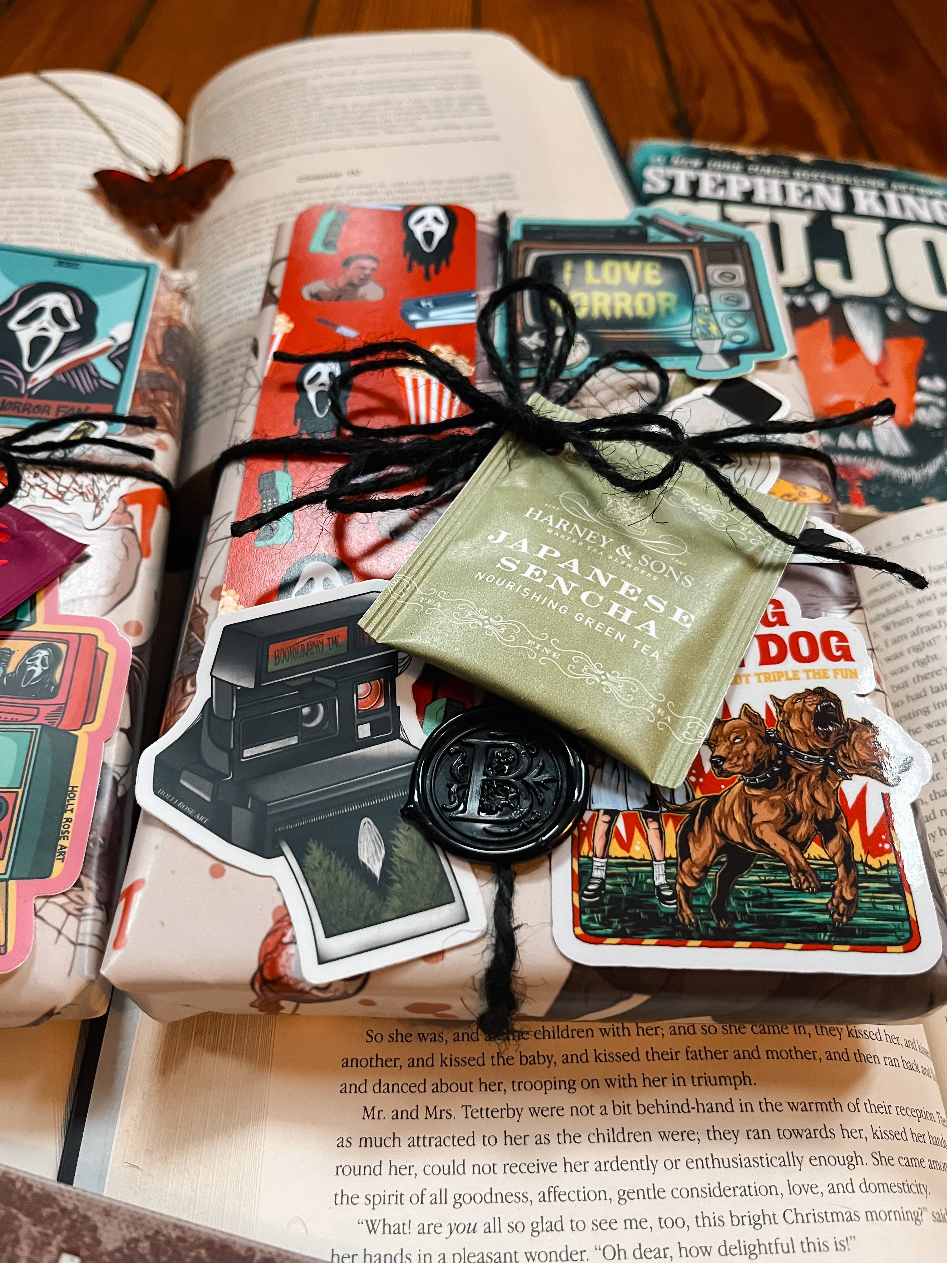 Belladonna Book Coven - Wholesale Horror & Paranormal - Horror Blind Date With A Book5