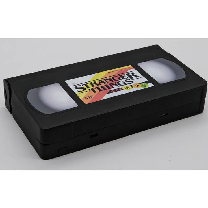 Entertainment Earth - Wholesale - VHS Stars Stranger Things Diorama Playset1