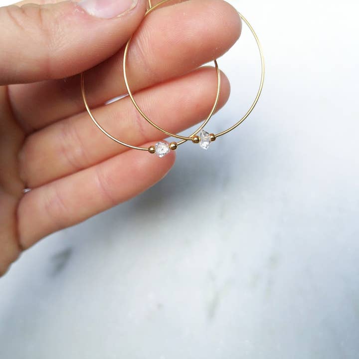 Herkime Diamond Hoops för wholesale av Over The Moon