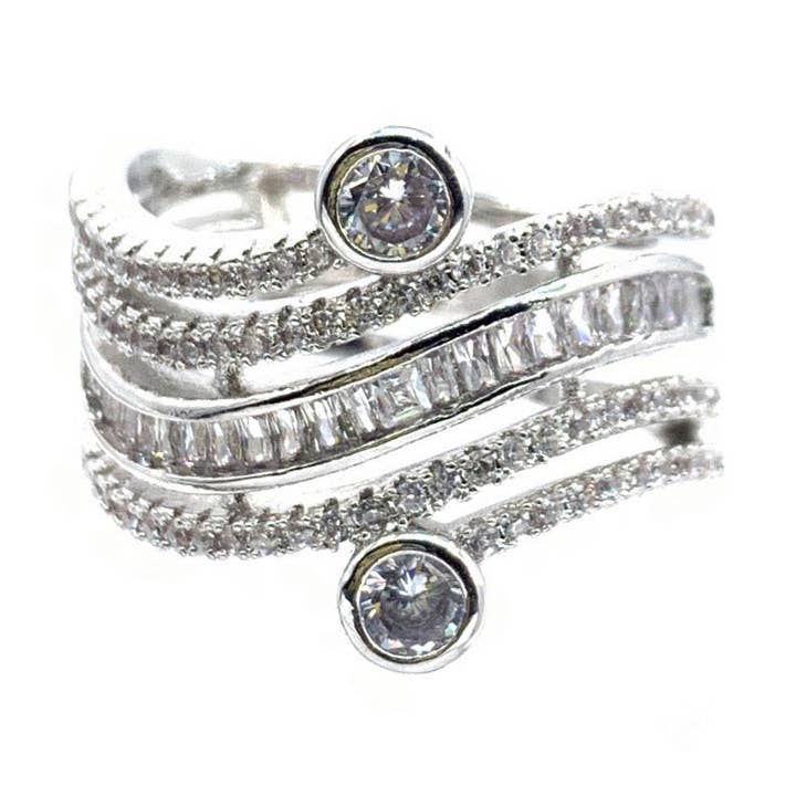 Bague tendance en laiton avec zircone cubique pour la vente par Nisso & Co. NYC Jewelry Wholesale